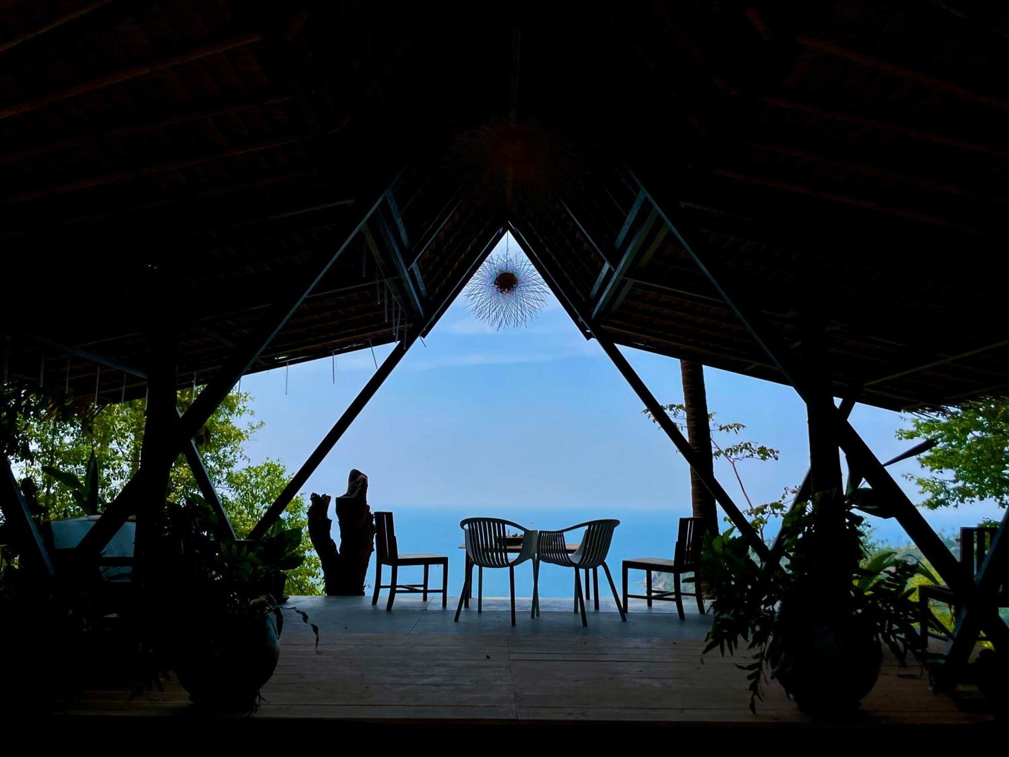 Pyramid Yoga Koh Phangan Exterior photo